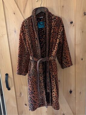 Palomar Kimpton Hotels Leopard Print Robe Size M Sobel Westex 100% Cotton Luxury